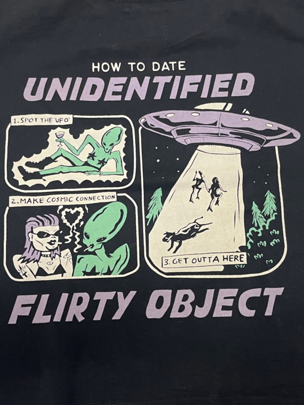 Octopied Mind alien UFO Sz Medium crop top
